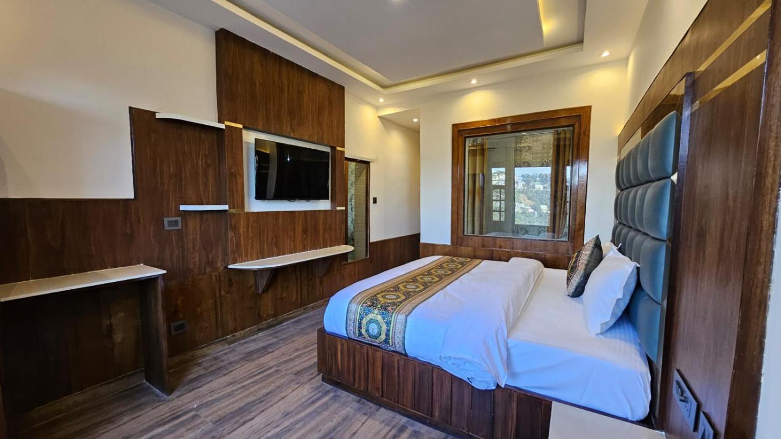Mountain Zest- Simla Royale Near Mall Road Free Pickup From Railway Station Simla Екстер'єр фото